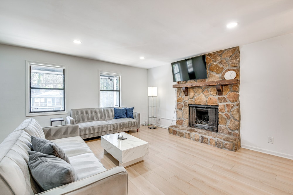 Smyrna Vacations - Smyrna Townhome Rental  4 Mi to The Battery! - Property Image 18