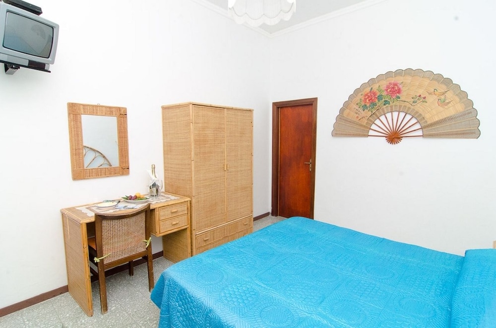 Villa Raffaela B&B