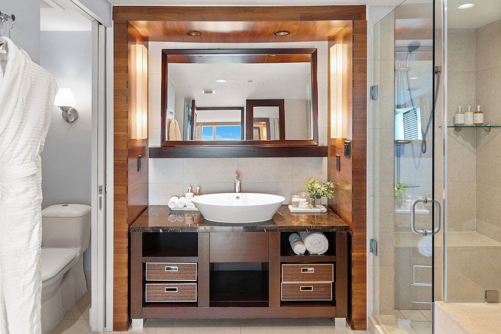 Luxury Vacation Rentals at Carillon Wellness Resort by LRMB