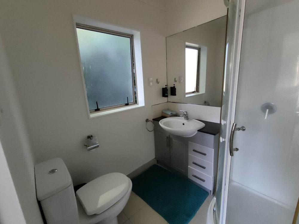 5 Bedroom House at 82A Richardson Road