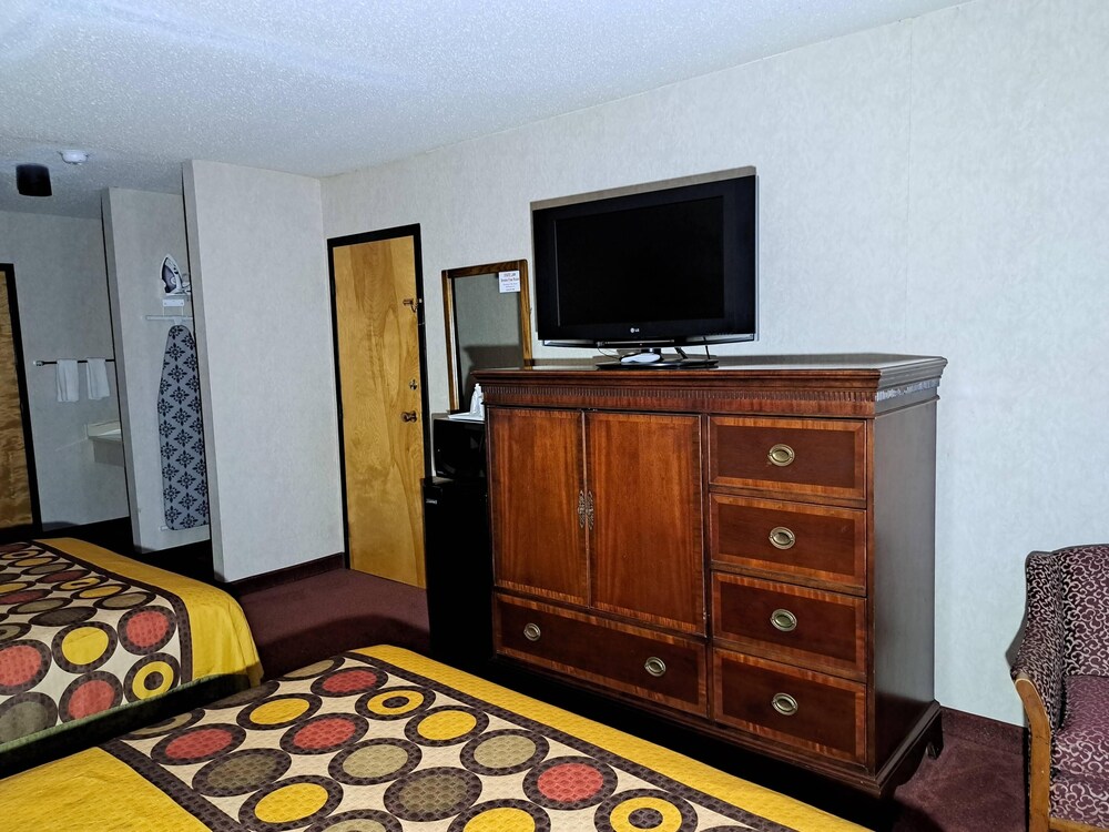 Regency Inn view 5