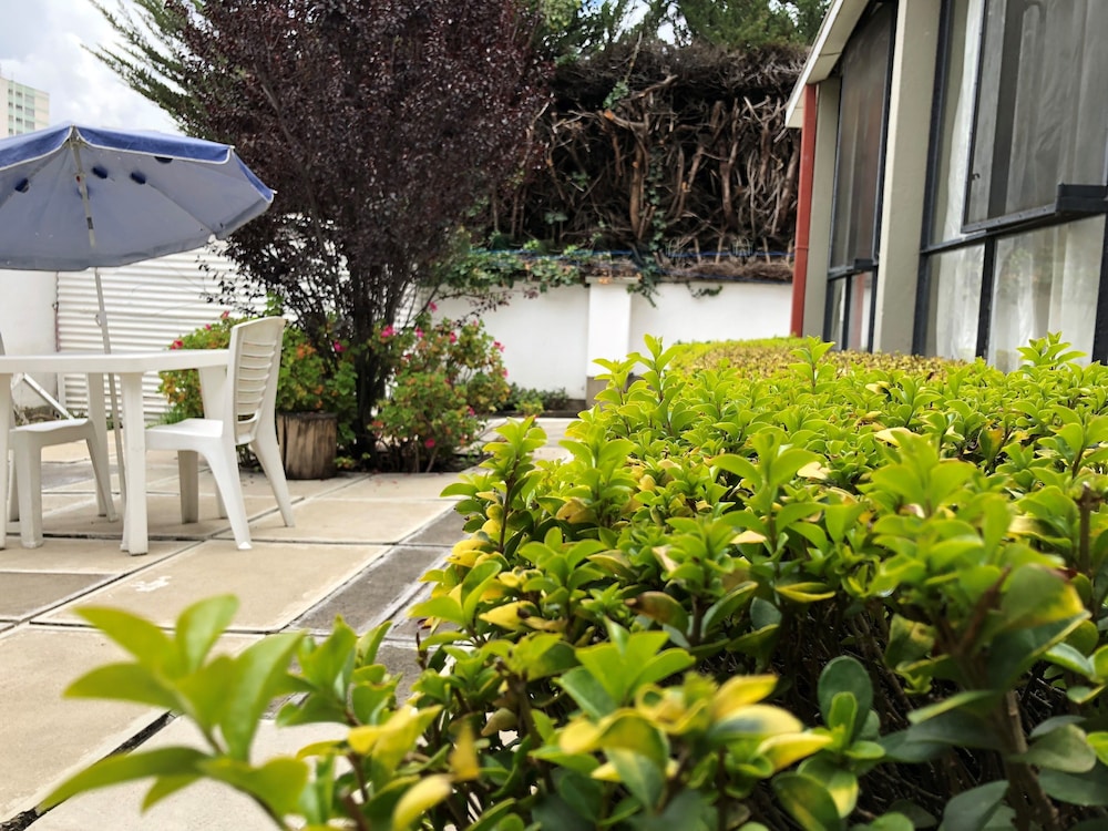 Casa Skyways B&B