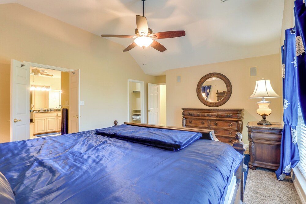 9 Mi to Lake Texoma: Calera Escape w/ Gazebo!