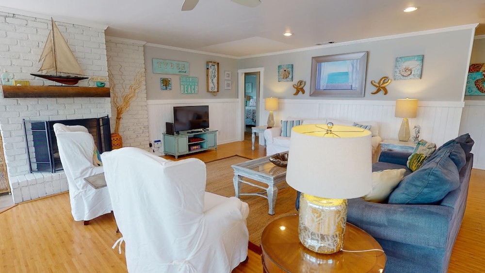 The Island Star by Tybee Vacation Rentals