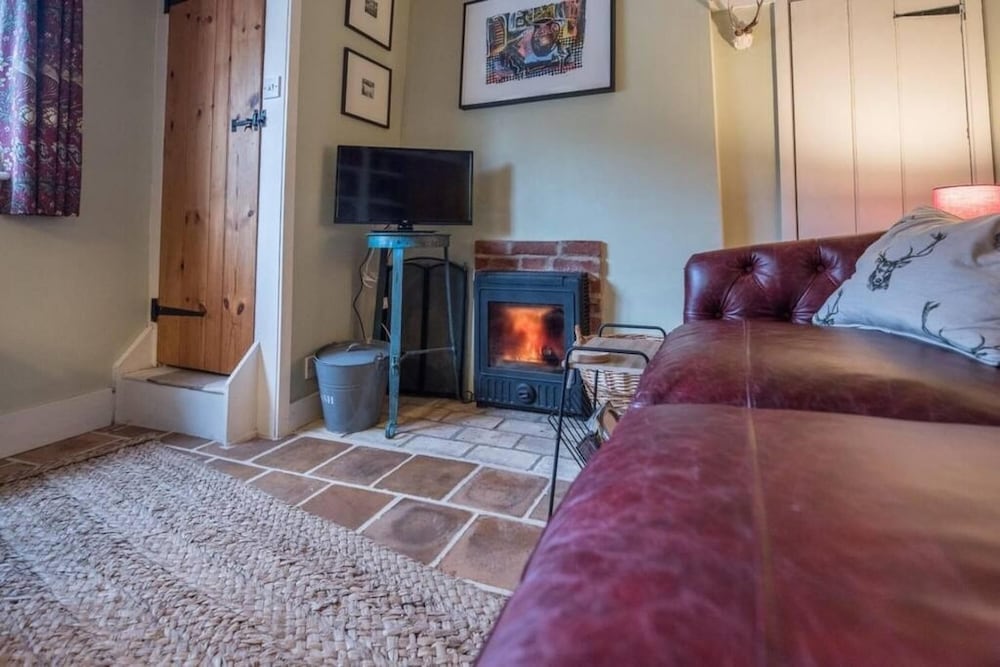 Library Cottage Marlesford Air Manage Suffolk view 2
