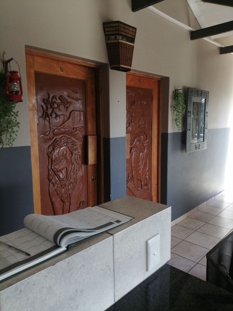 Ibis Place Guest House