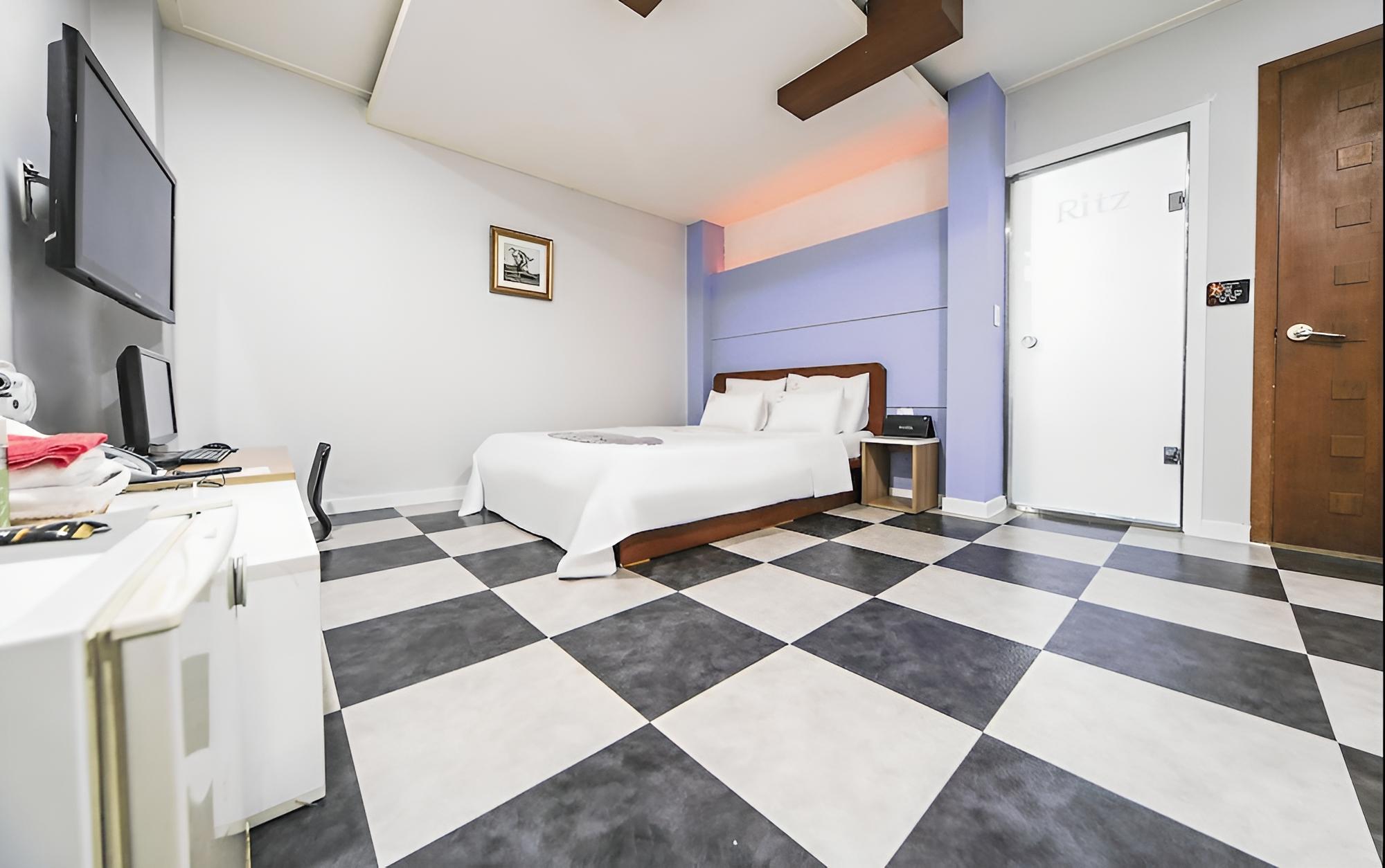 Chuncheon Hotel Ritz
