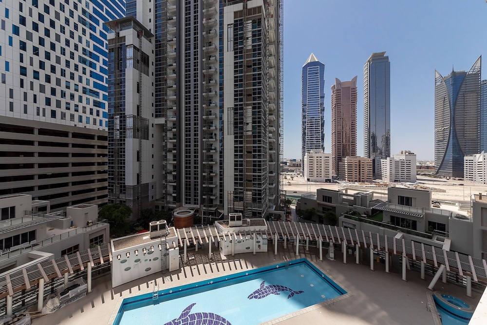 apartment executive tower