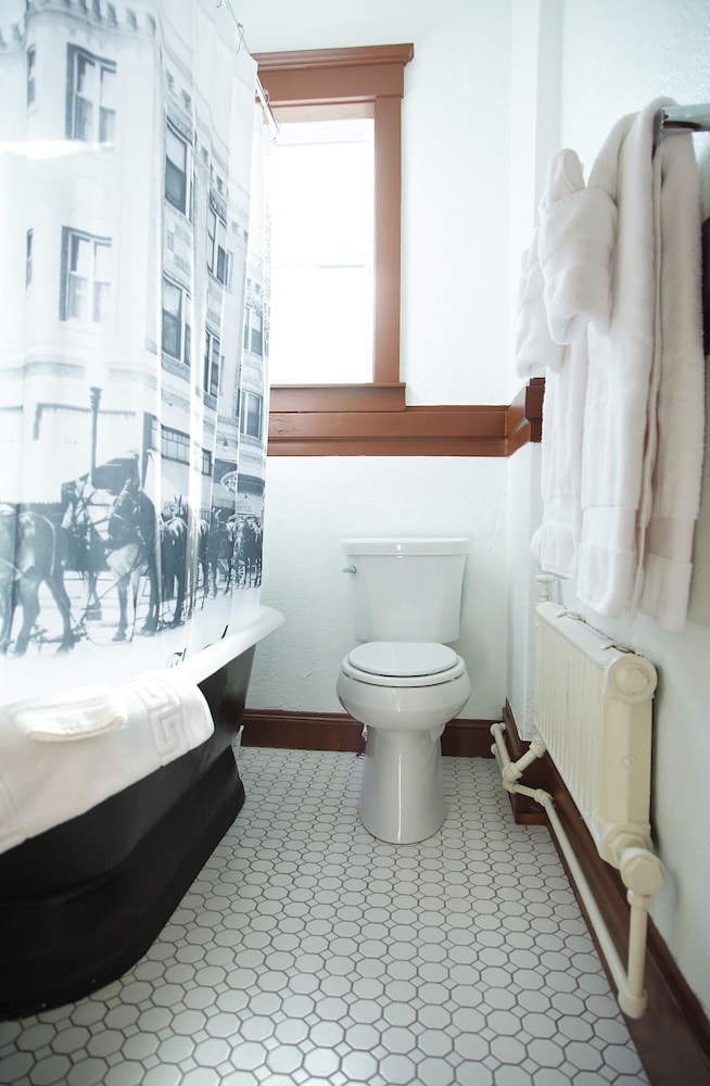The Andrus Hotel