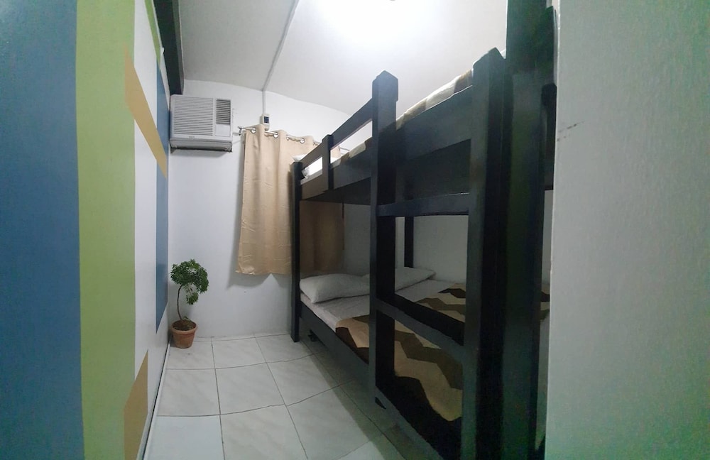 Villa Tomasa Boracay DMALL view 4