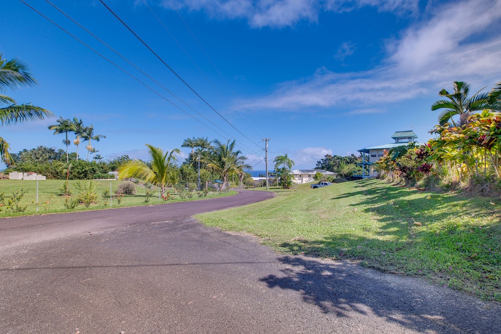 Honomu Home w/ Screened Lanai  Ocean Views! - Property Image 1