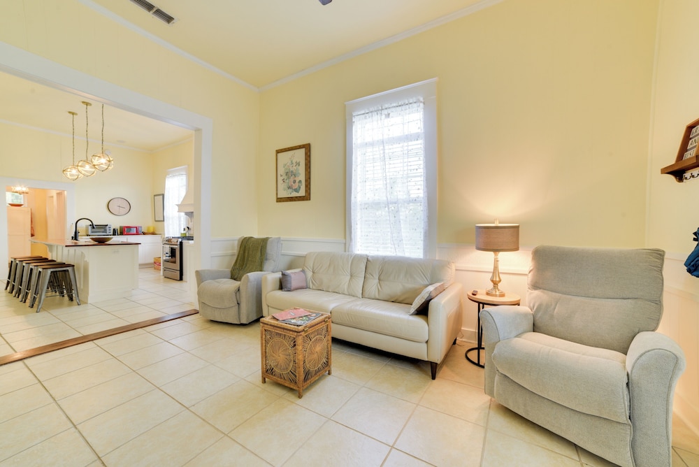 Thomasville Vacations - Cozy Thomasville Cottage - Walk to Downtown! - Property Image 5