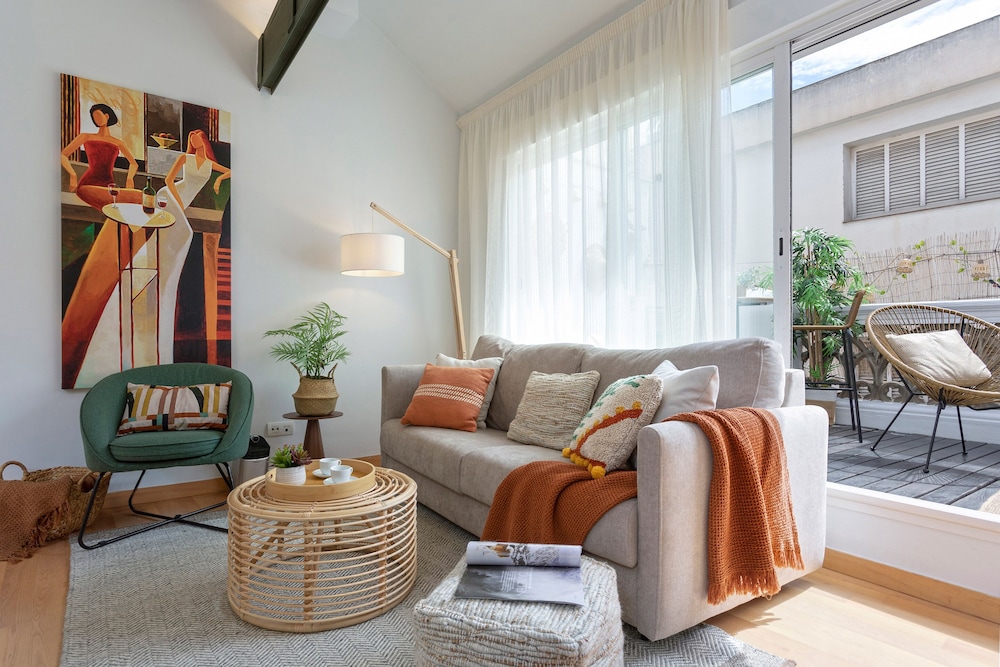 Stylish Penthouse Private Terrace Plaza Mitjana