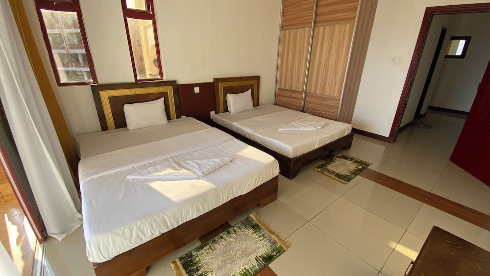 Eden Beach Resort Apartments