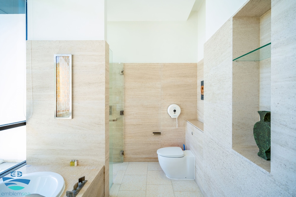 Photo 34