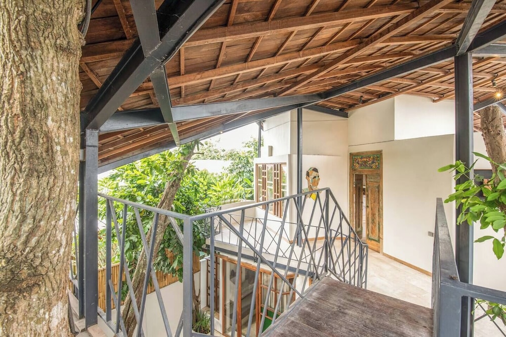 Stylish 2-br Villa With Pool, 800m Canggu Beach