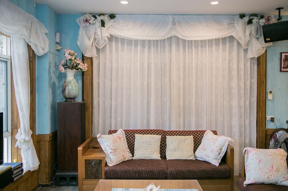 Flower Wall B&B