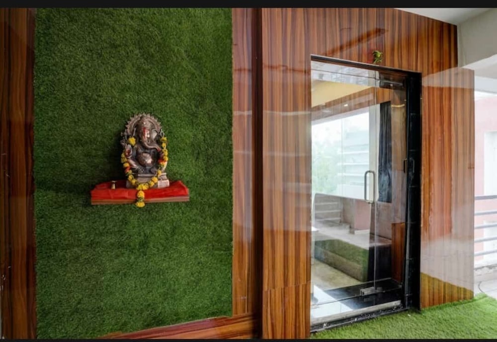 HOTEL SHUBHAM INN THALTEJ