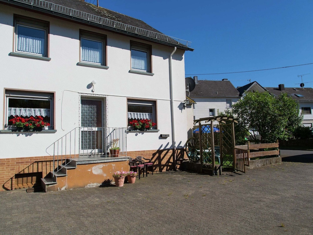Spacious Holiday Home in Ulmen Near the Centre