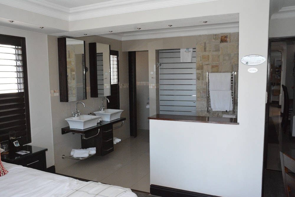 Head over Hills Luxury Retreat