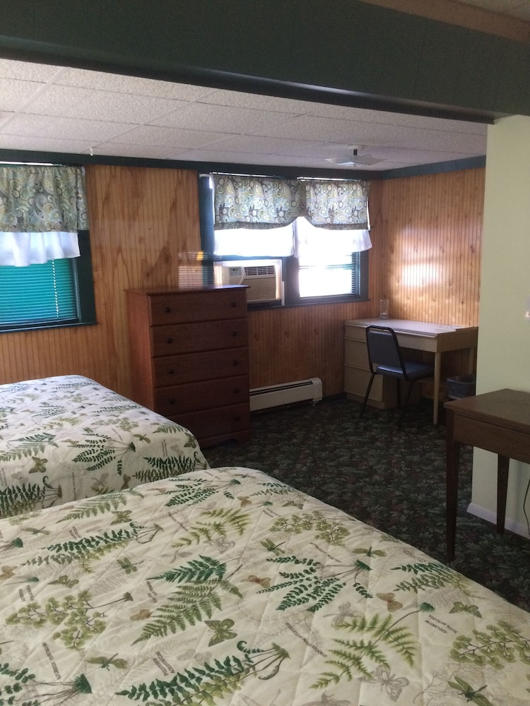 The Evergreen Motel