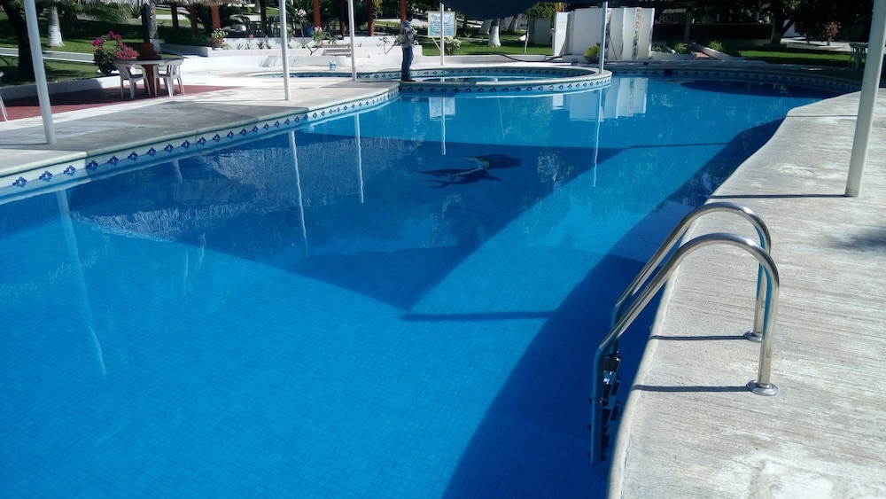 Hotel & Club Campestre Altos Paraiso
