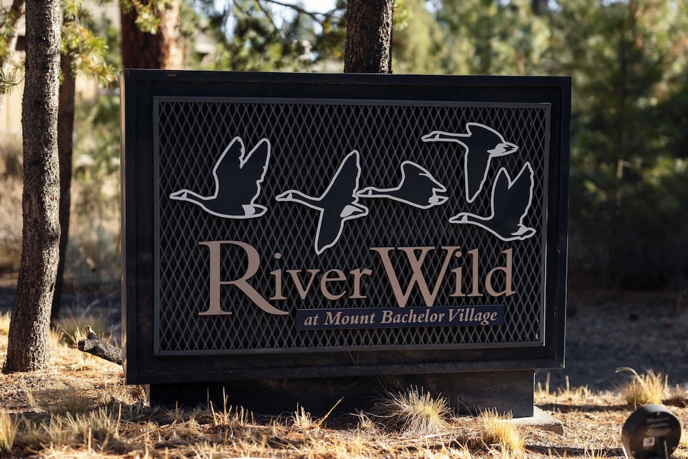 Big River Stately Stay for 8
