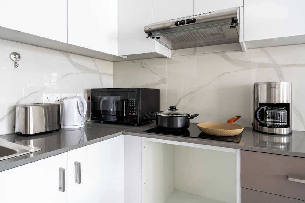 Infinity 1-Bedroom Apartment in Larnaca