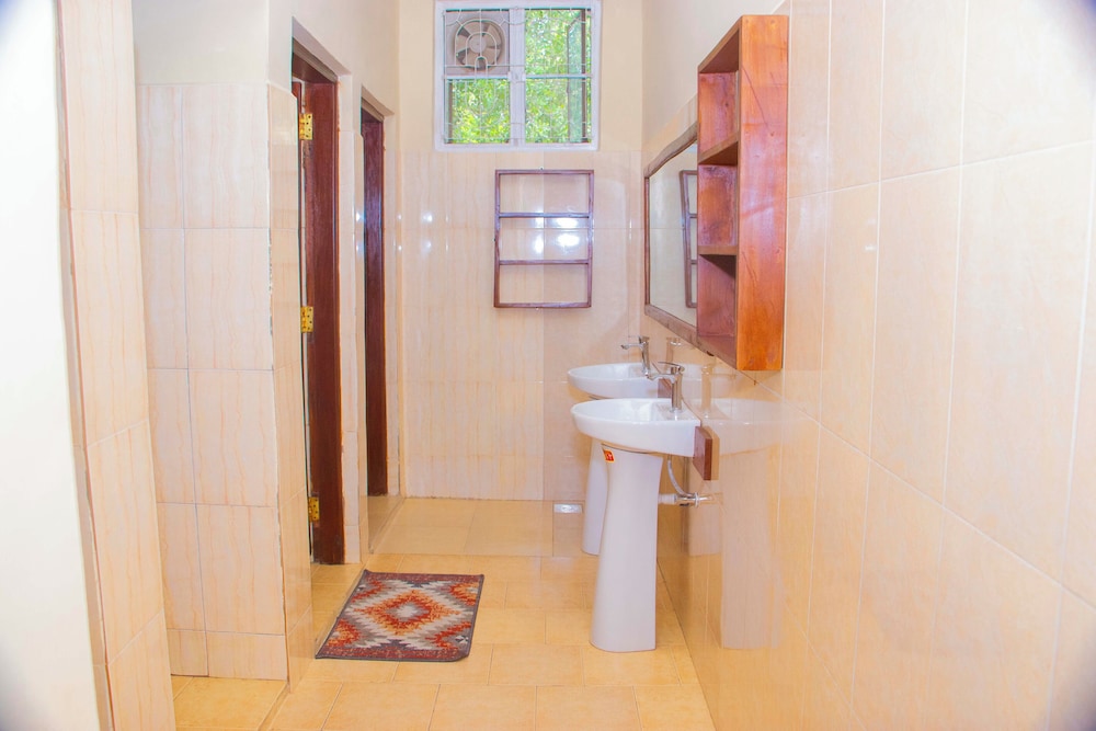 Shamba Hostel