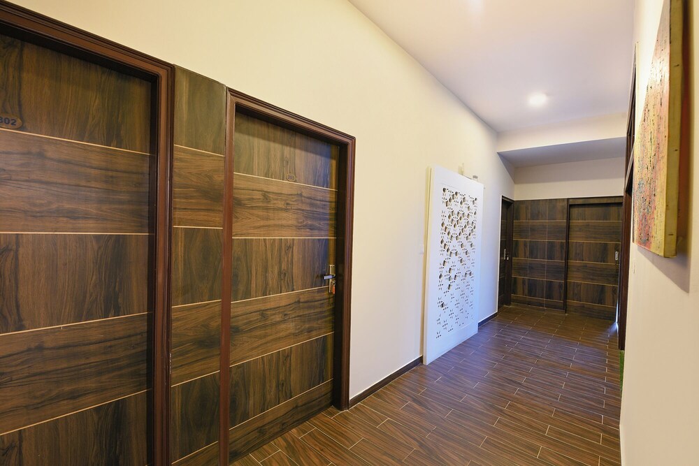 Fabhotel Harnoor House