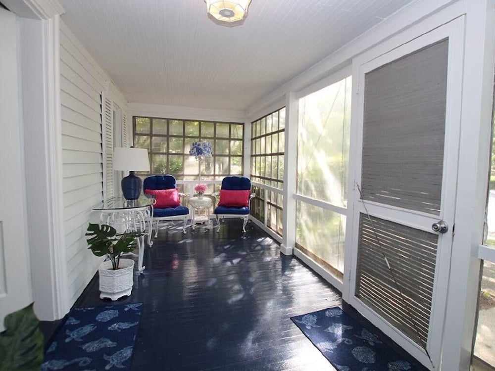 OAK Avenue 16