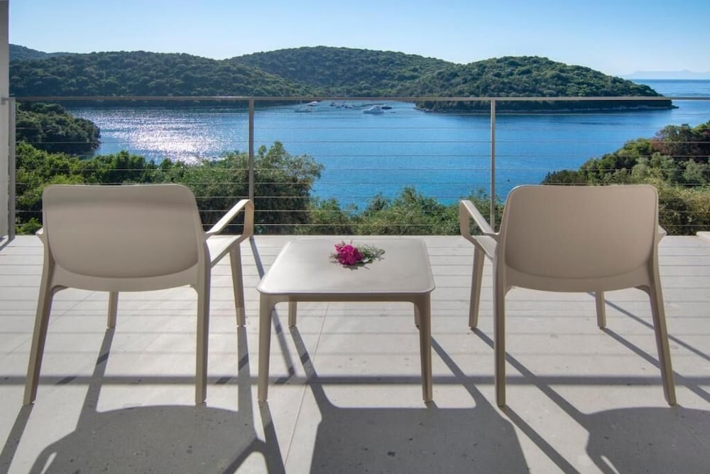 Sivota Deamaris Luxury Boutique Hotel photo 4