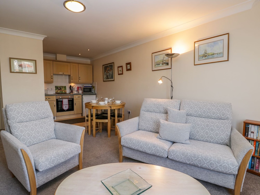 Whitby Harbour Retreat view 5