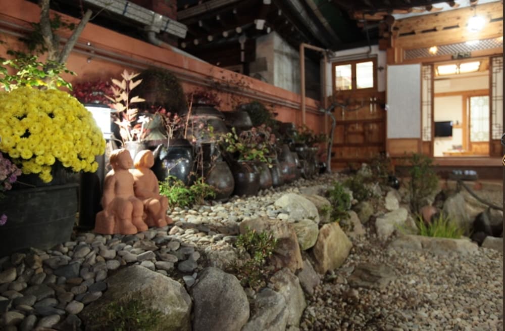 Gawondang Guest House