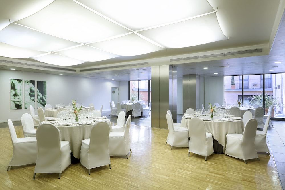 meeting & event spaces