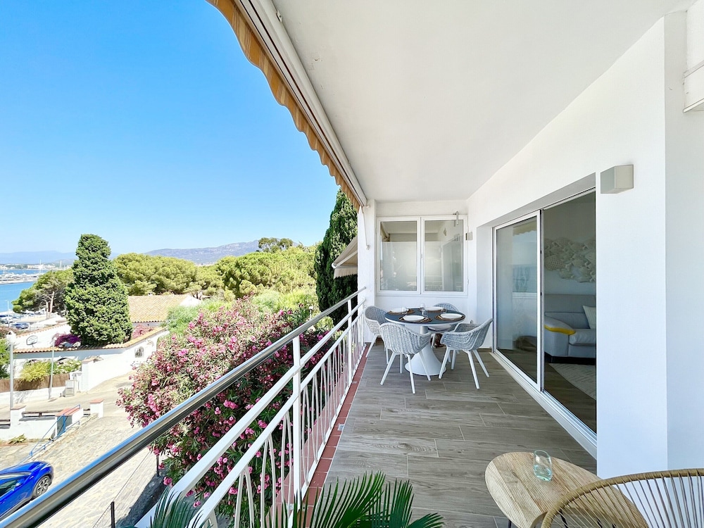 Apartment Near Canyelles Petites Beach