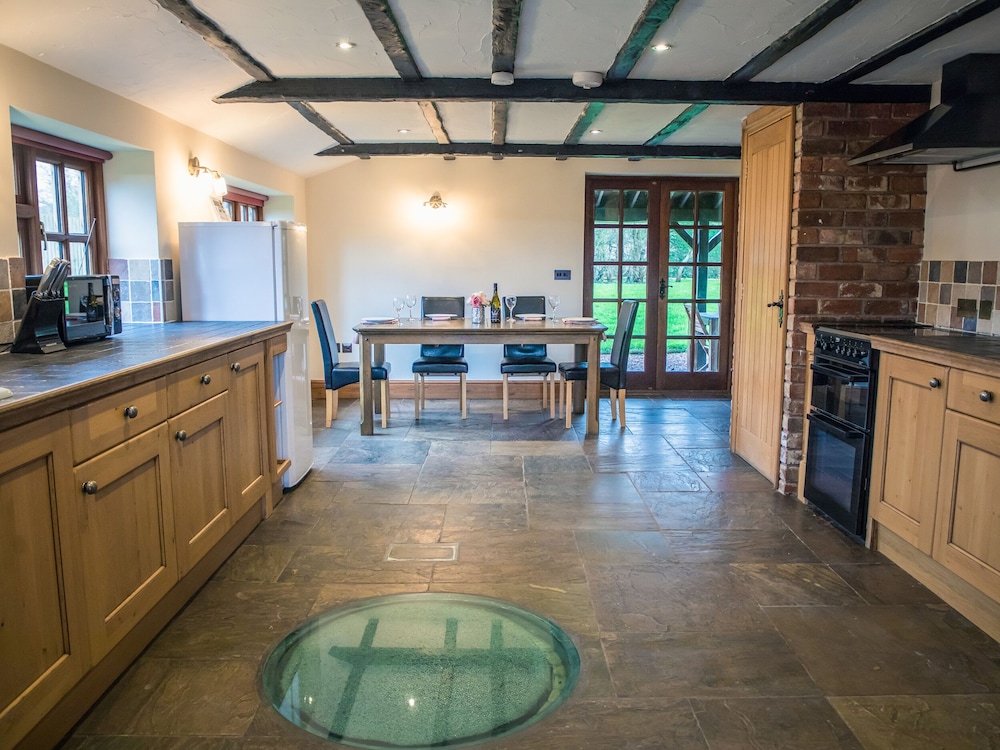 Malvern Vacations - Brambles Cottage - Property Image 2