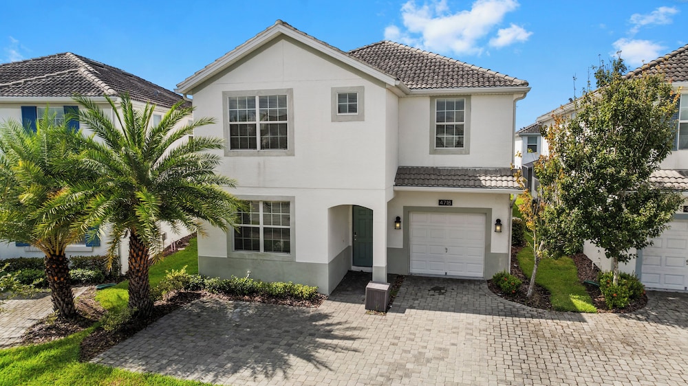 4718 Sleepy Hollow Drive