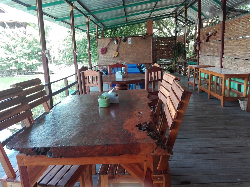 Phu Resort