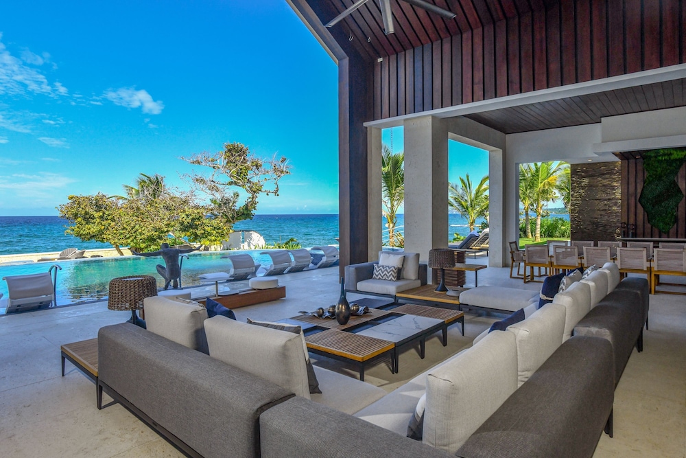 Oceans 8 Villa at the Tryall Club