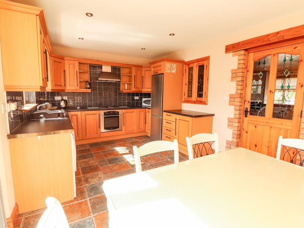 4 Killimer Road
