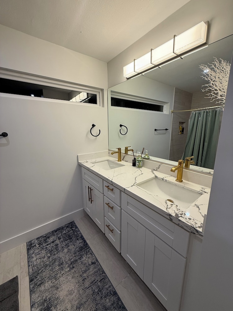 AZURE beach villa at Galveston
