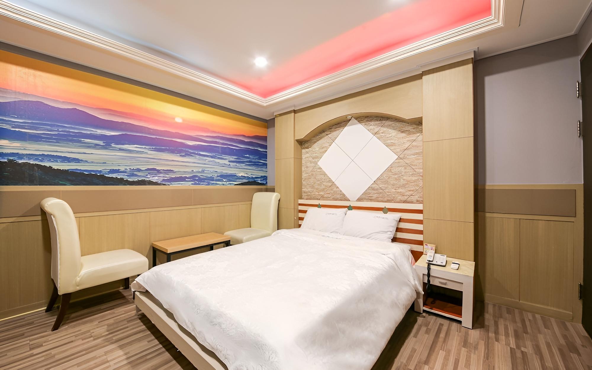 Gwangju Chungjangro Regency view 5