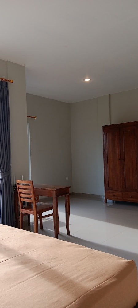 Sarining 2BR Villa with Pool