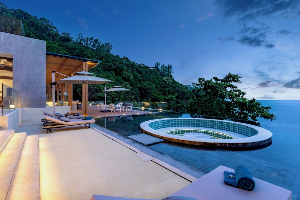 The Aquila Villa