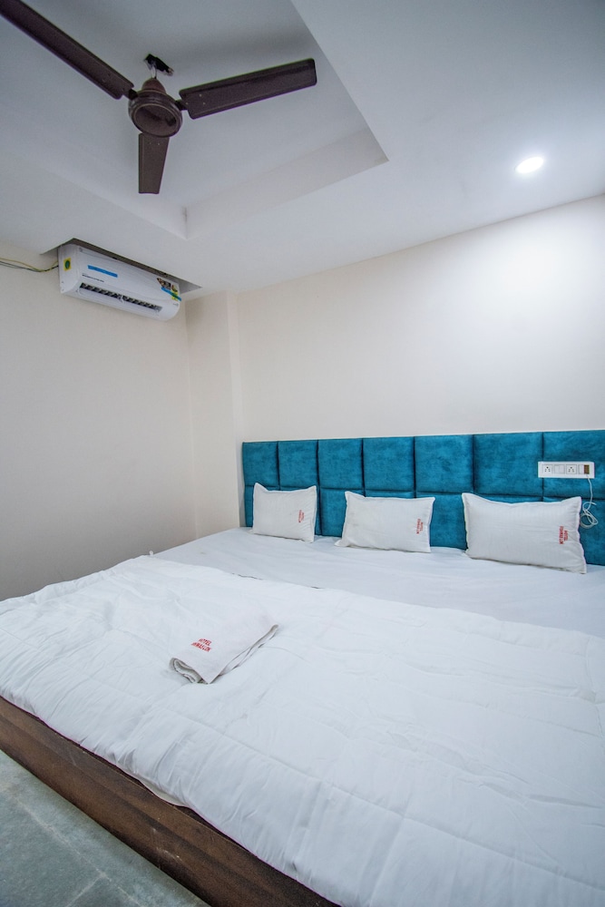 Hotel Vishwas Lok