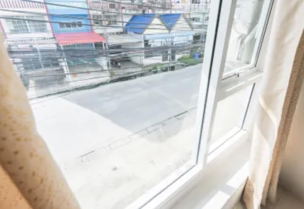 Freesia Guesthouse Suvarnabhumi