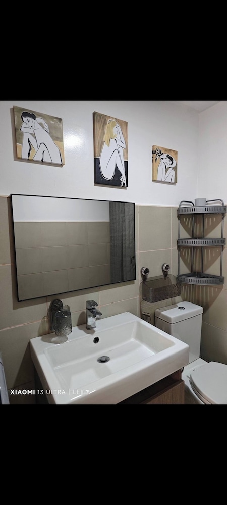 Luxhomme 3 Bed Condo With Balcony City Moutain View