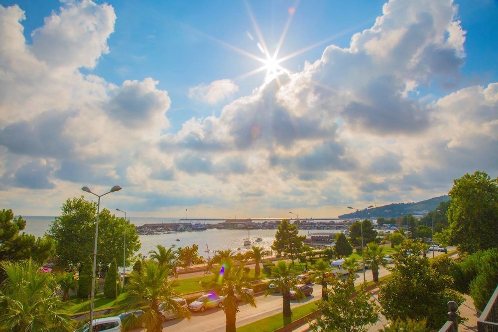 Azim Otel - Property Image 6