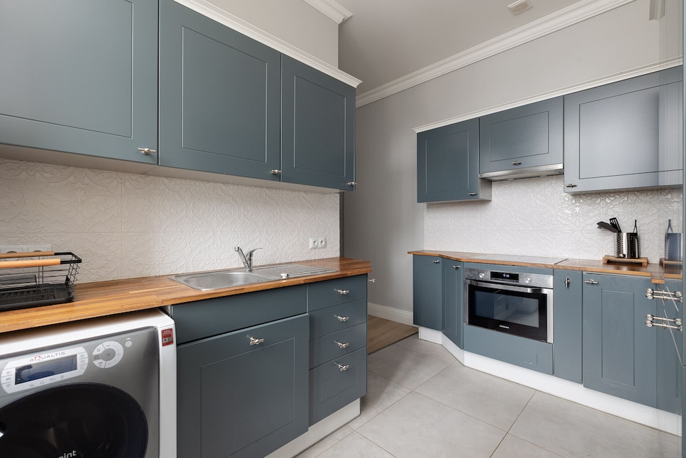 Luxury Apartment in Szczecin by Renters